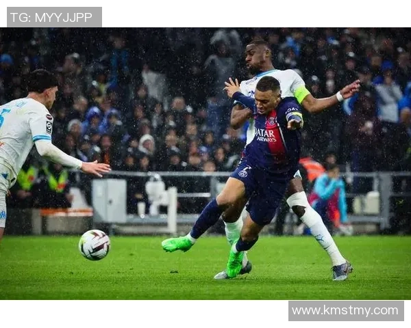 阿雅克与图卢兹激战正酣谁将赢得这场法甲巅峰对决